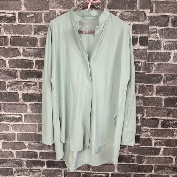 Aday Something Borrowed Shirt snap button up mint green nylon - Picture 1 of 11